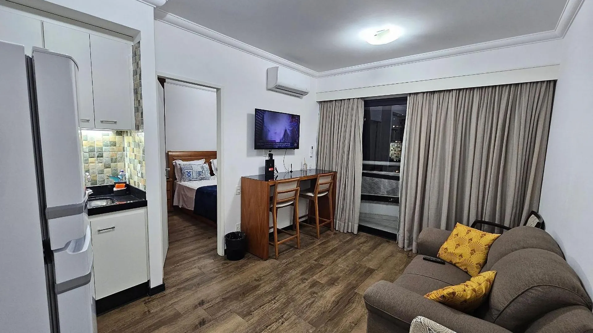Apartment Flat Hotel The Palace Com Quarto Sala E Cozinha Sao Paulo