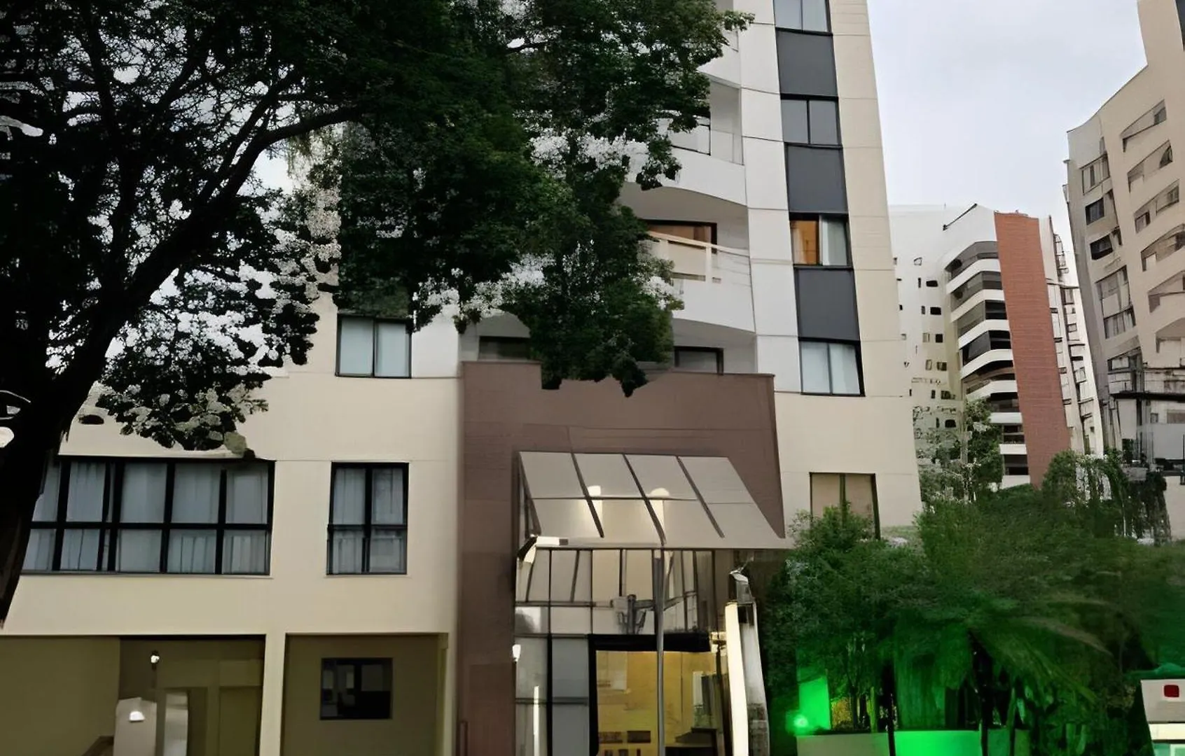 Flat Hotel The Palace Com Quarto Sala E Cozinha Сан-Пауло Апартаменты
